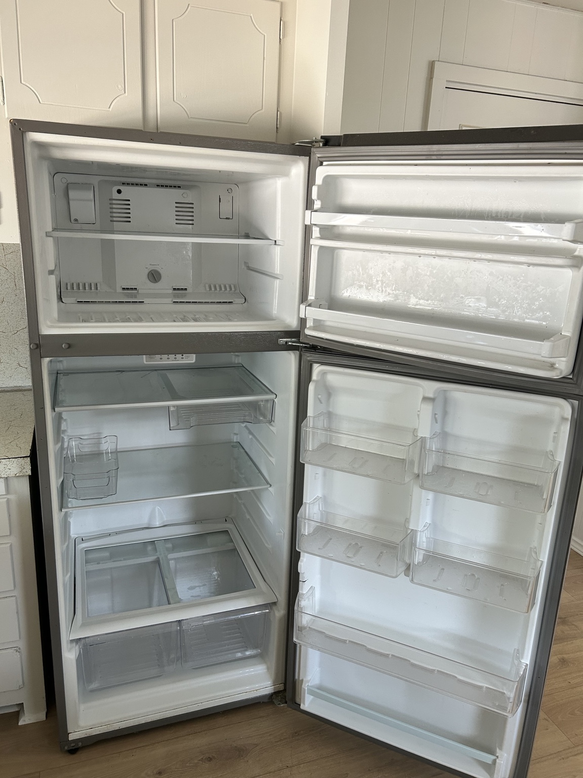 Refrigerator interior thumbnail